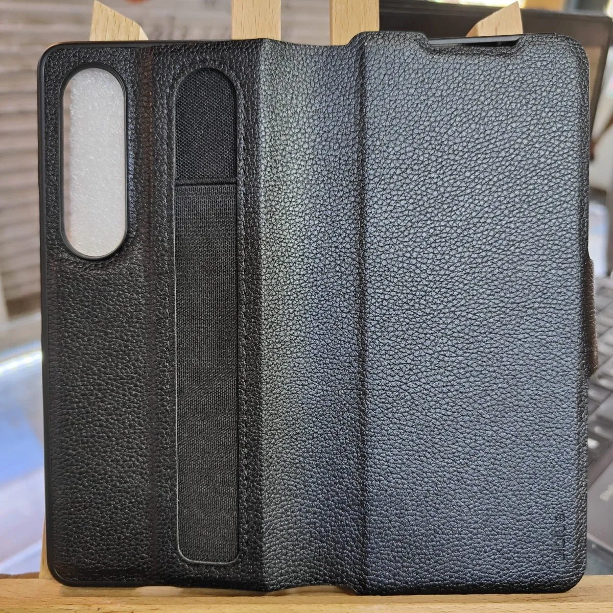 Leather Flip Cover By Eouro | Samsung Galaxy Z Flip 3 5G