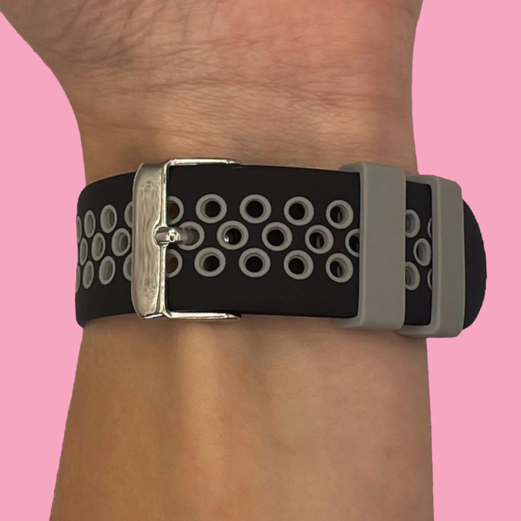 Silicone Sports Straps Compatible with the Fitbit Charge 5