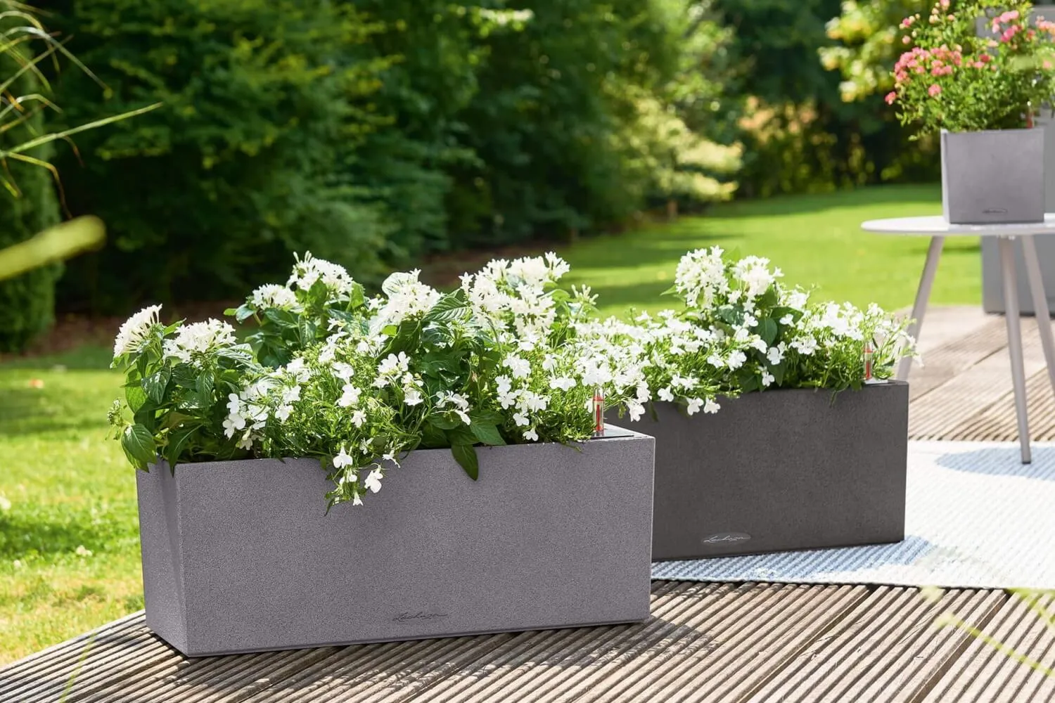 Stone balcony flowerbox with self watering system 80 cm