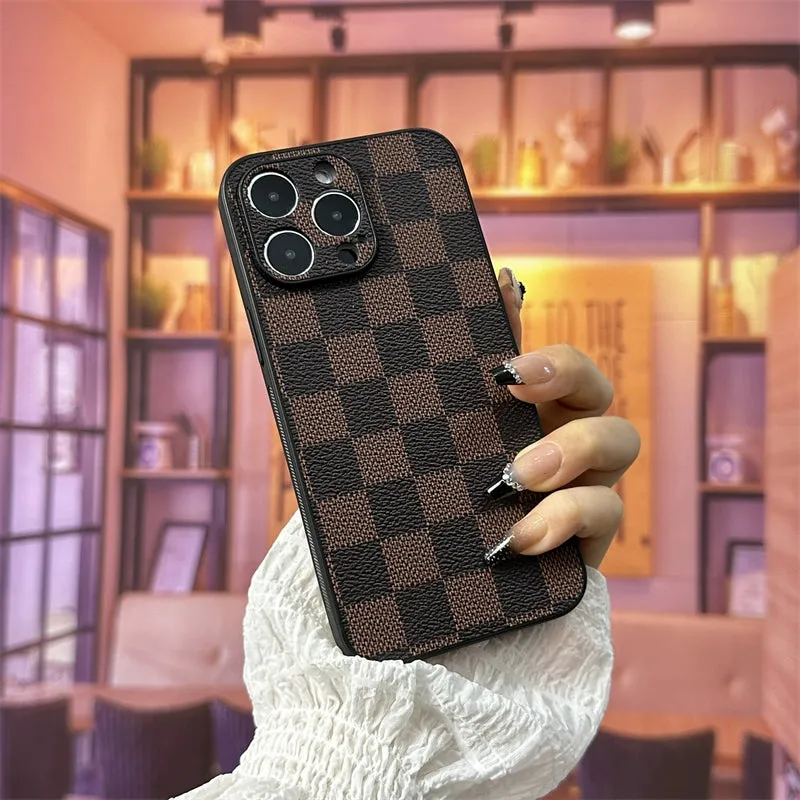 Tonggu Luxury Chessboard Grid for Iphone15promax Phone Case Apple 14pro Fancy 13promax Drop-Resistant Iphone12 Sets 11 Couple from a Famous Brand New 15P Leather Men and Women